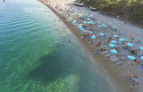 Obala 25, Bol - Photo 23