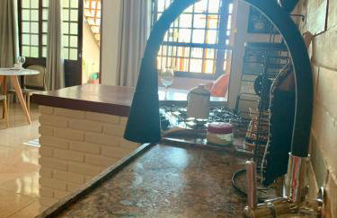 Suíte frente mar com cozinha e quintal pés na areia - Foto 32