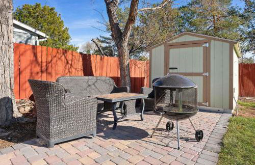 Family 4BR Home with Patio by Willowcreek Park - Foto 40