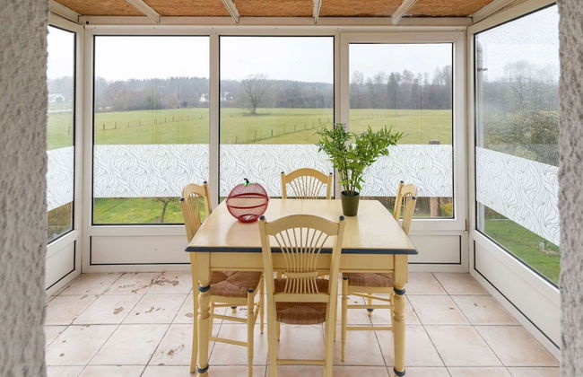 Sweet Home in Chiny With Garden - Photo 1