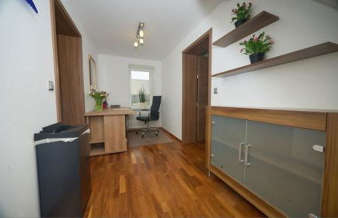 gemütliche 4 Zimmer Wohnung mit Einzelbetten, Küche und Badezimmer - Foto 6