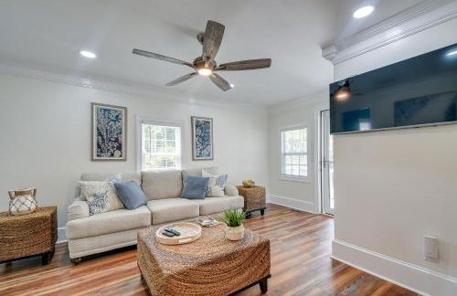 Walk to Water Coastal-Chic Home Near Myrtle Beach - Foto 4