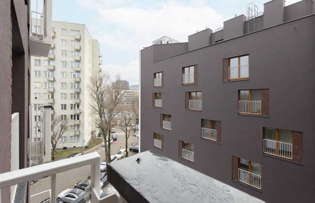 Glamour Studio by Renters Prestige - Photo 33