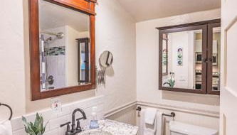 Cozy cabin on the Olympic Peninsula, Hot Tub - Foto 4, towels, Shower