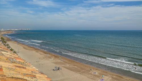 Sea You Apartamentos Valencia Port Saplaya - Photo 5