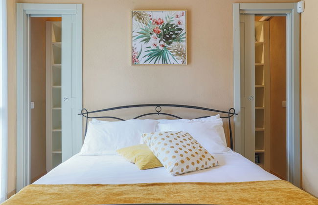 Lakefront Contemporary - Foto 13