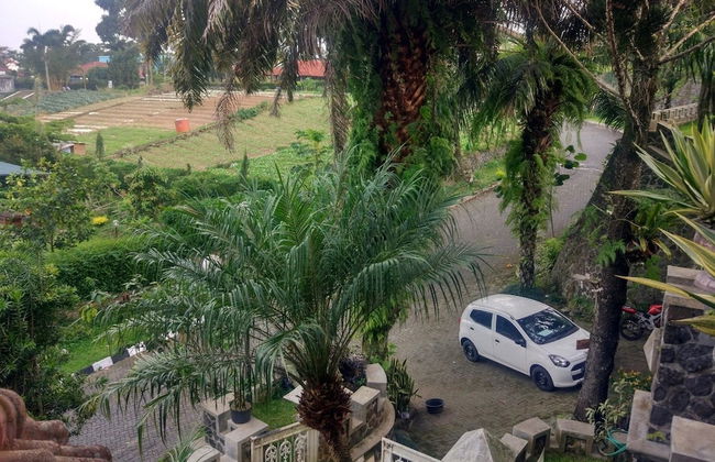 Villa Beverly Hills Puncak for 50 pax - Photo 22