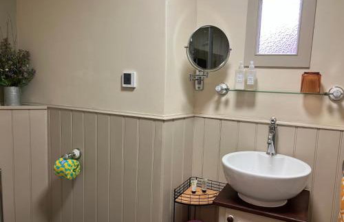 The Shearer's Hut in the Peak Park - Photo 30