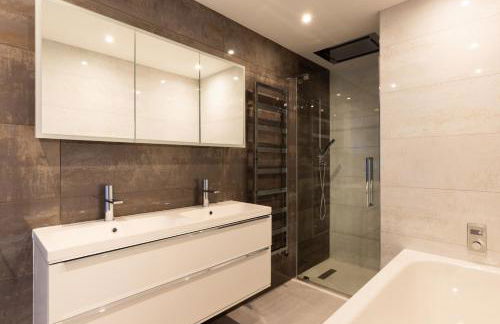 Spacious 4BD Smart Home in Idyllic Rural Setting - Foto 25