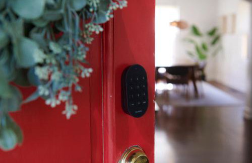 A bright, peaceful retreat designed for comfort and ease - Foto 2