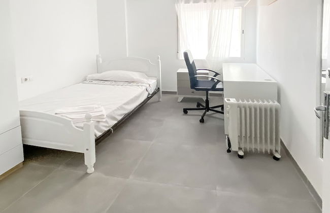 Elegant 4 beds train station upto 6 Pax - Foto 2