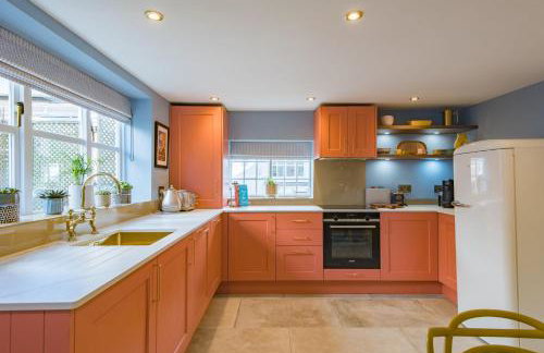 Wheelwrights Cottage by Bloom Stays - Photo 2