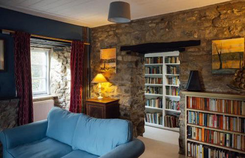 Farmhouse Charm with Modern Style in Pembrokeshire - Foto 37