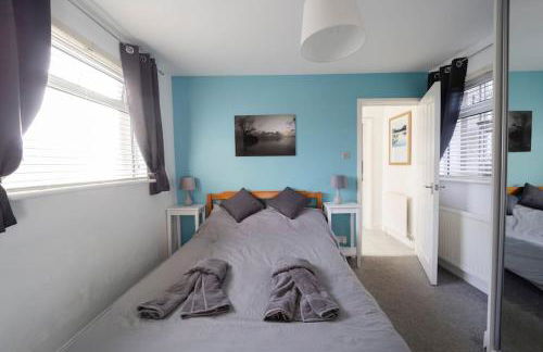 Modern Flat in Porthcawl - Photo 2