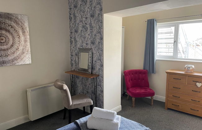 Fabulous Apt in the Heart of Victorian Llandudno - Photo 4