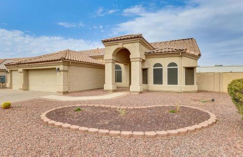 Game Room and Backyard Oasis Avondale Group Getaway - Foto 5