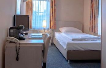 Stäffele City Appartements - Photo 2