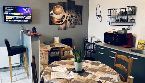 L'Arbre de Vy - T2 42m2 indépendant, 5 pers, garage, proche Gare - Photo 4