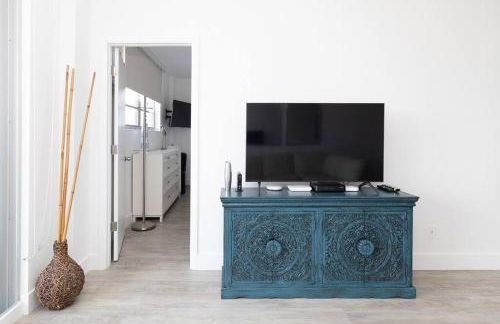 Stunning & Spacious Resort-Style Condo Across From Beach! - Foto 20