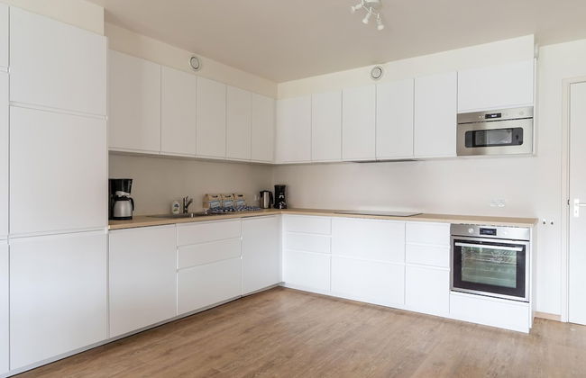 Holiday Home in Nes With Garden - Photo 14