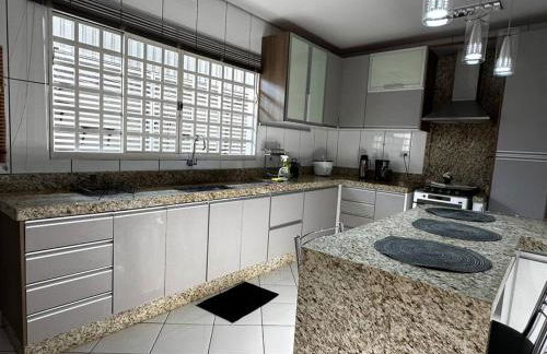 Casa Aconchegante no Centro de Cianorte - Foto 40