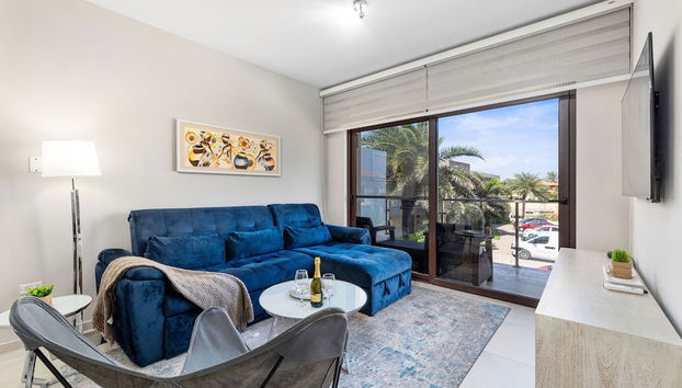 NEW Modern 1BR 1BA Gold Coast Pool GYM Tennis - Foto 2, Habitación