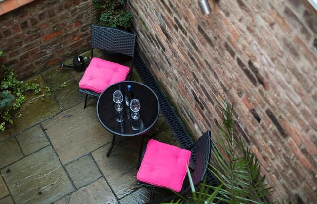 The Light Well - Photo 12