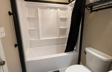 Charming 2-Bedroom 1 Bath Near Everything - Foto 33