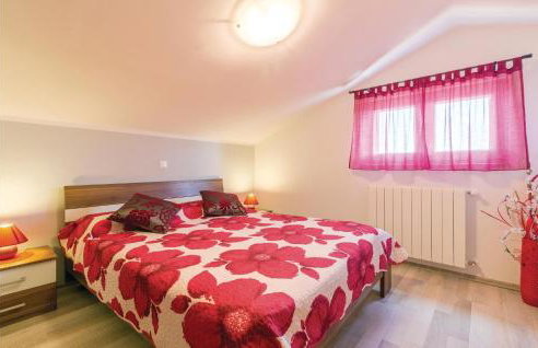 3 Bedroom Beautiful Home In Frkeci - Photo 20