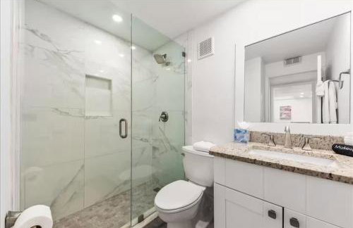 Hutchinson Island BeachFront Heated Pool Balcony Top Floor - Foto 15