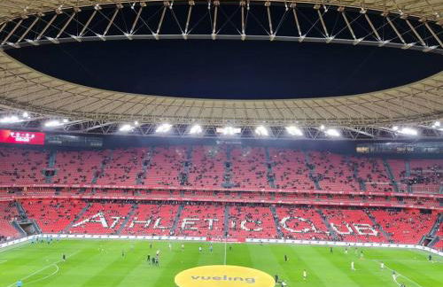 Nuevo, luminoso y céntrico. Parking gratis - Foto 24