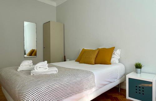 Central Retreat by the River, by TimeCooler - Foto 26