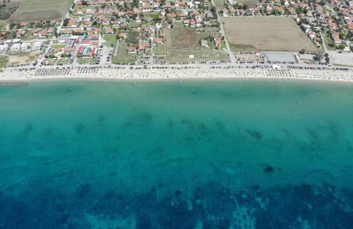 Summertime Villa just 90meters from the sea! - Foto 47