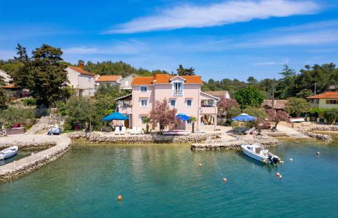 Beautiful Apartment In Punta Kriza - Foto 11