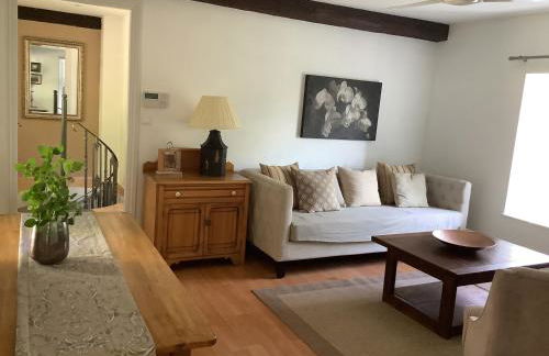 The Courtyard - Photo 6