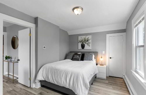 2BR Apartment Near Downtown Stamford I Pets OK - Photo 10