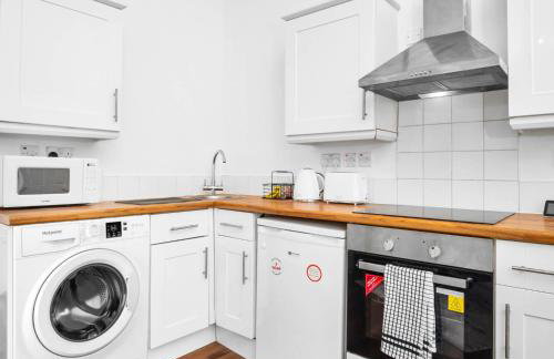Spacious Apartment - Parking - Smart TV - Netflix 9PC - Photo 5