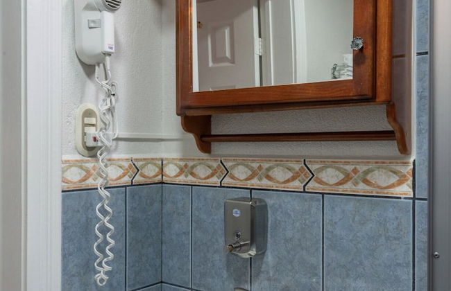 Prado Inn & Suites - Foto 16