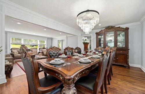 Spacious 6BR Getaway Game Room Firepit NYC - Foto 12