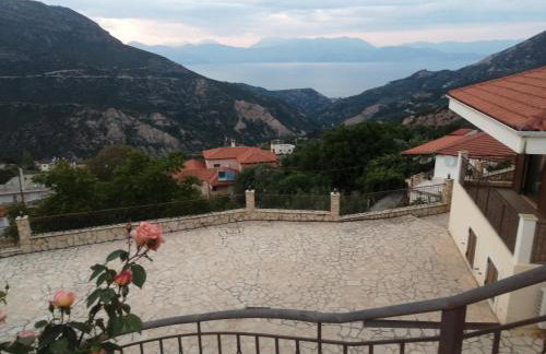 Kallisti Ξενώνας Διακοπτό-Καλάβρυτα - Foto 13