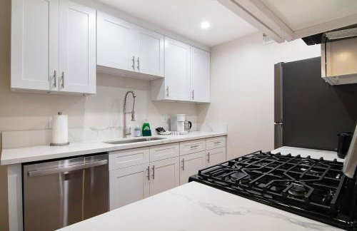 Stylish 1BR Near Universal Studios with Parking - Foto 18