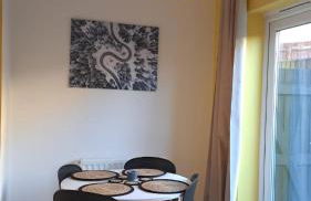 Tropical Sun Homes - Beautiful spacious 3 bed home in a serene environment with free parking for 2 cars - Foto 33