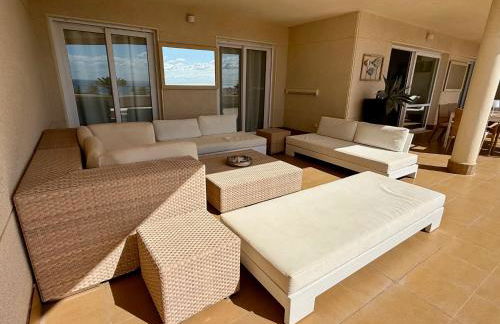 Precioso apartamento con piscina, vistas a mar - Foto 71