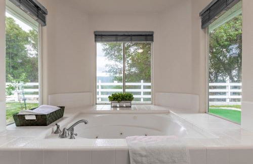 Yosemite and Bass lake I Hot tub I Game room I Sleeps 13 - Foto 12