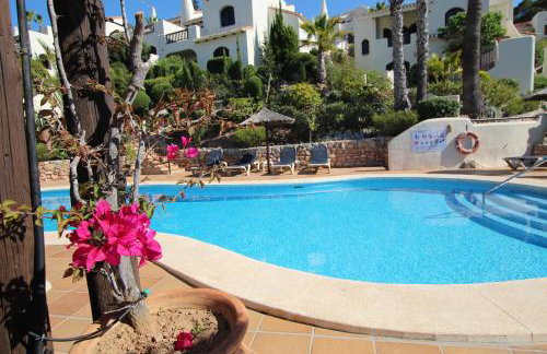 Carolinas Paradise Stunning Villa with Golf Pool Views at La Manga Club - Foto 2