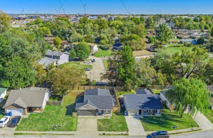 Easy E-0 3 MI Walk to DT & Momentary - Foto 24