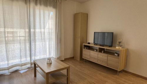 PIS AMB PARQUING AL CENTRE DE PALAMóS - Foto 2