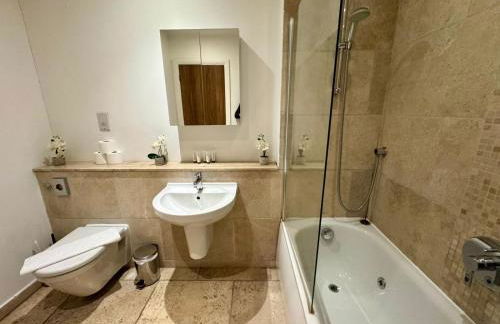 Spacious Vauxhall Apartments for big groups - Foto 37