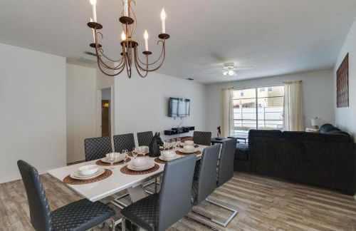 5/3 Pool Home Located in Sunset Ridge Community! - Foto 18