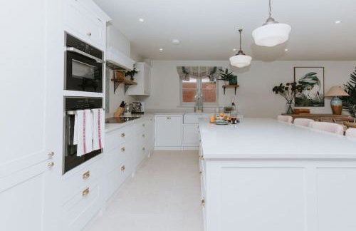 Hayward House, Hot Tub, Large Garden - Foto 40